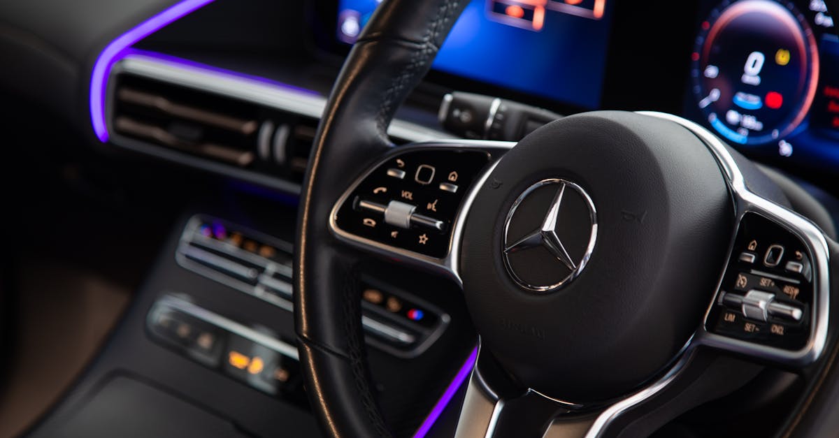 découvrez les causes courantes et les solutions pour les problèmes du système d'assistance aux feux de route adaptatifs mercedes. conseils pratiques pour un fonctionnement optimal.