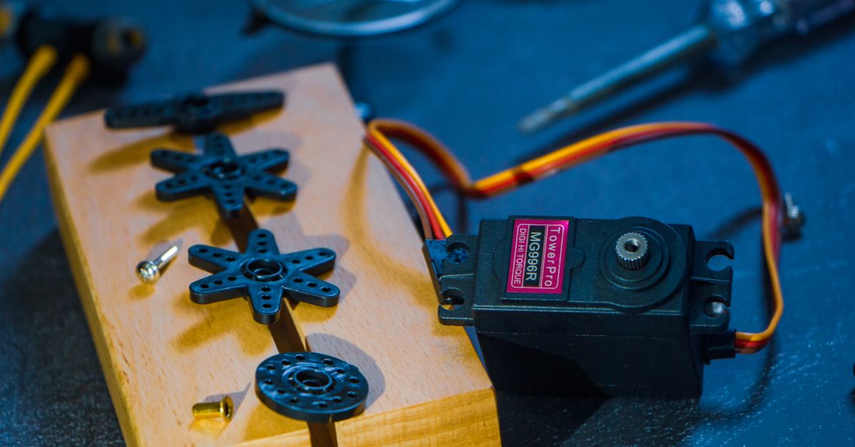 découvrez tout sur les moteurs brushless : fonctionnement, avantages et applications pour optimiser vos projets techniques et industriels.
