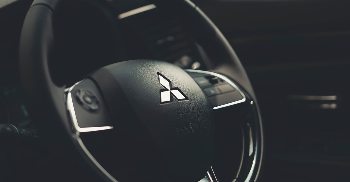 découvrez notre gamme de vérins de direction fiables et performants pour une meilleure tenue de route et sécurité optimale.