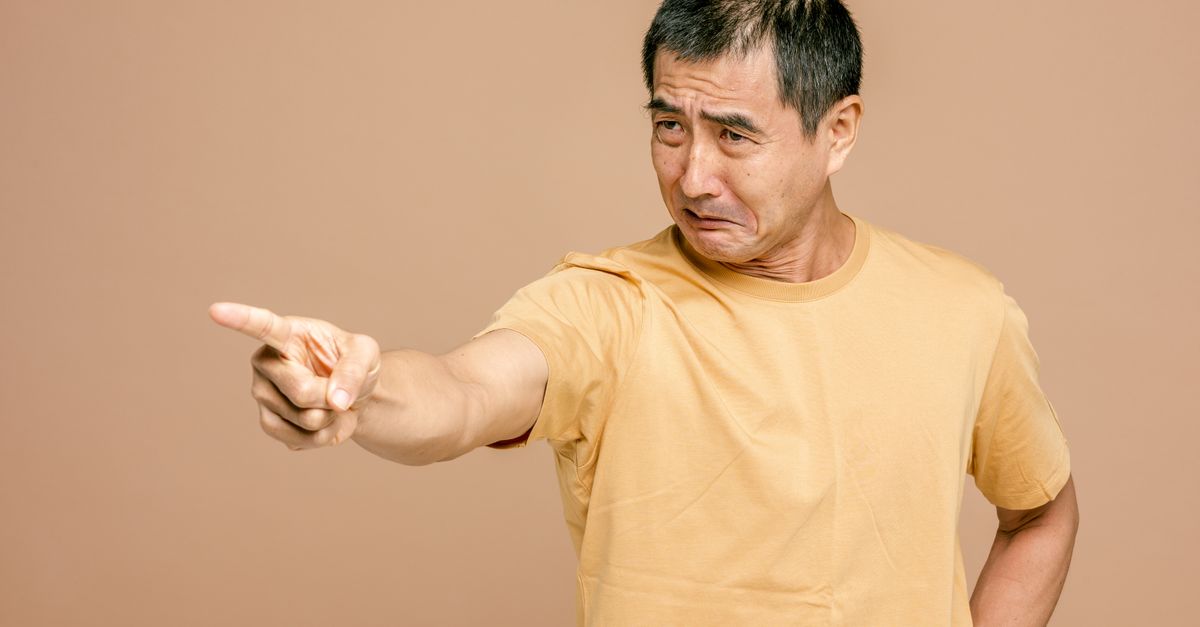 découvrez tout ce qu'il faut savoir sur une accusation : définitions, implications juridiques et conseils pour se défendre efficacement.