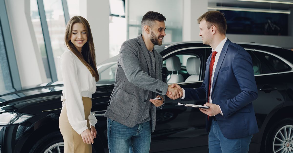 guide d'achat de voitures d'occasion : conseils pratiques pour bien choisir, inspecter et négocier afin de faire une bonne affaire en toute confiance.